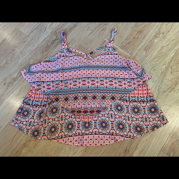 Torrid pink tribal print sleeveless tank top - Picture 4 of 5